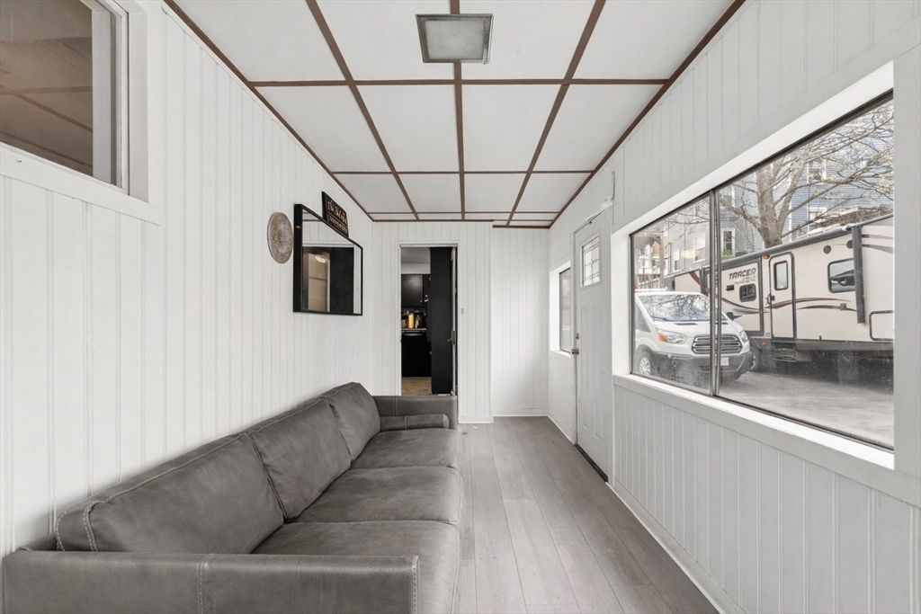 129 High Street Clinton, MA 01510 - Photo 12 of 23