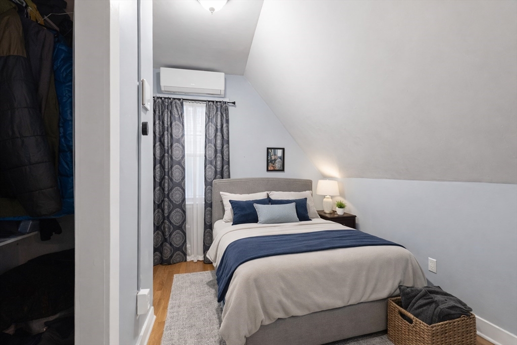 129 High Street Clinton, MA 01510 - Photo 9 of 23