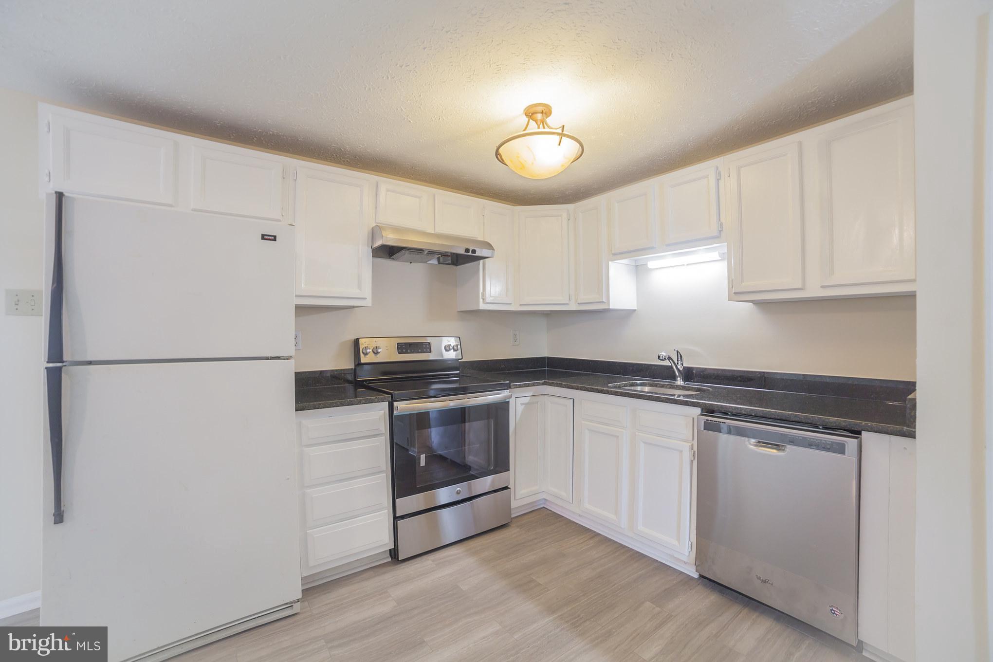 5041 Clifford Road Perry Hall, MD 21128 - Photo 4 of 20 Kitchen