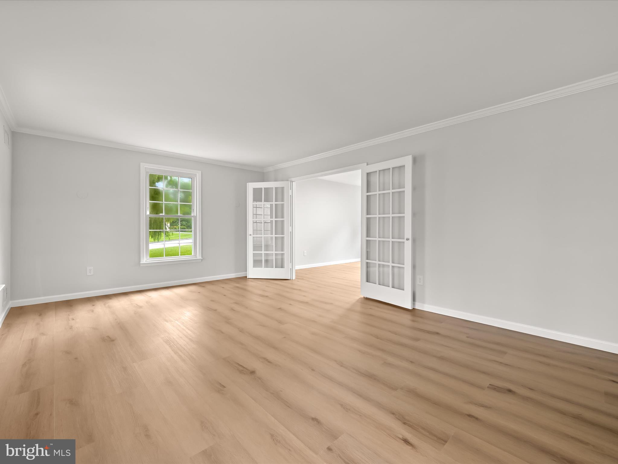 8018 Martown Road Laurel, MD 20723 - Photo 13 of 64 Living room