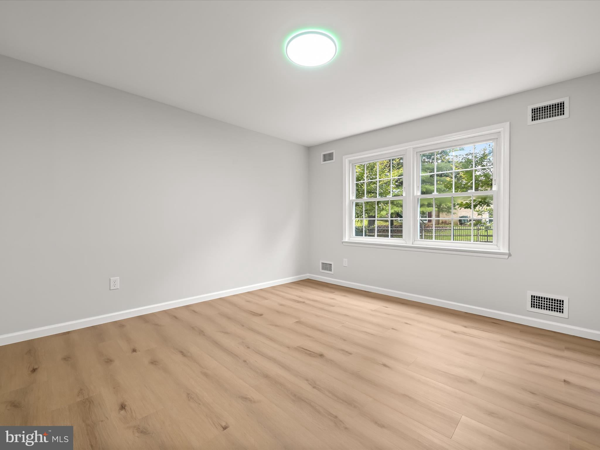 8018 Martown Road Laurel, MD 20723 - Photo 18 of 64 Dining room