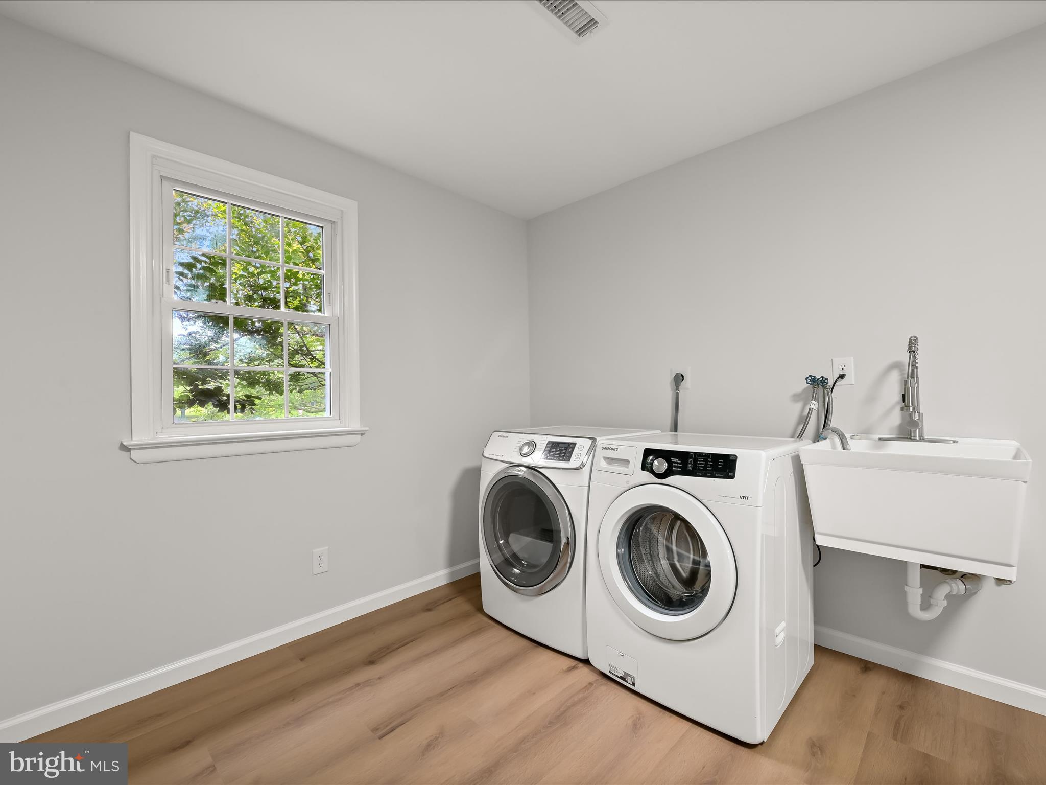 8018 Martown Road Laurel, MD 20723 - Photo 34 of 64 Washer & dryer