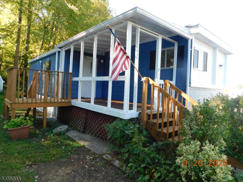 59 Back Street Oxford, NJ 07863 - Photo 2 of 25 a view of a house with a yard