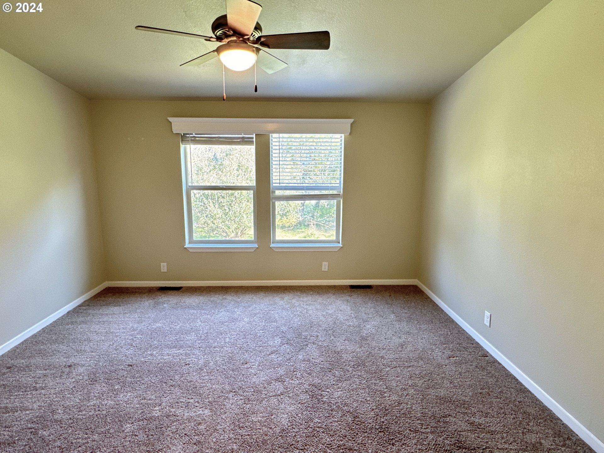 98431 South Bank Chetco River Road Brookings, OR 97415 - Photo 31 of 36