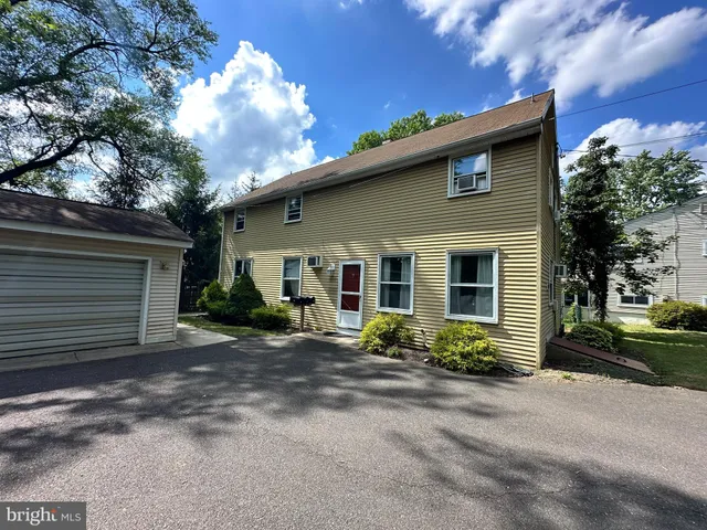 $1,750 | 410 North Street, Unit C, Doylestown, PA 18901