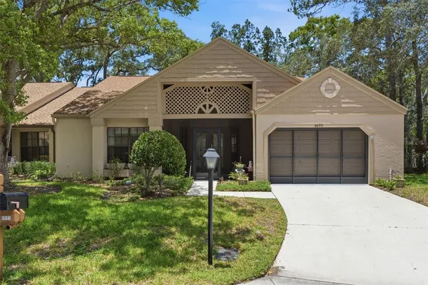 $249,000 | 6695 Pin Oak Court, Spring Hill, FL 34606
