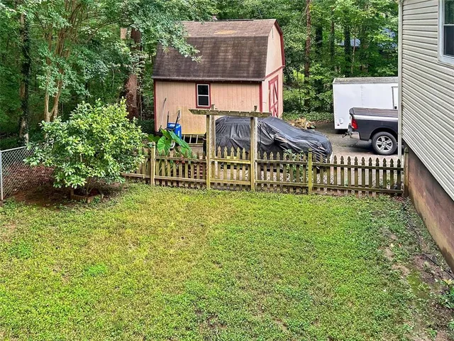 a view of a bird bath room