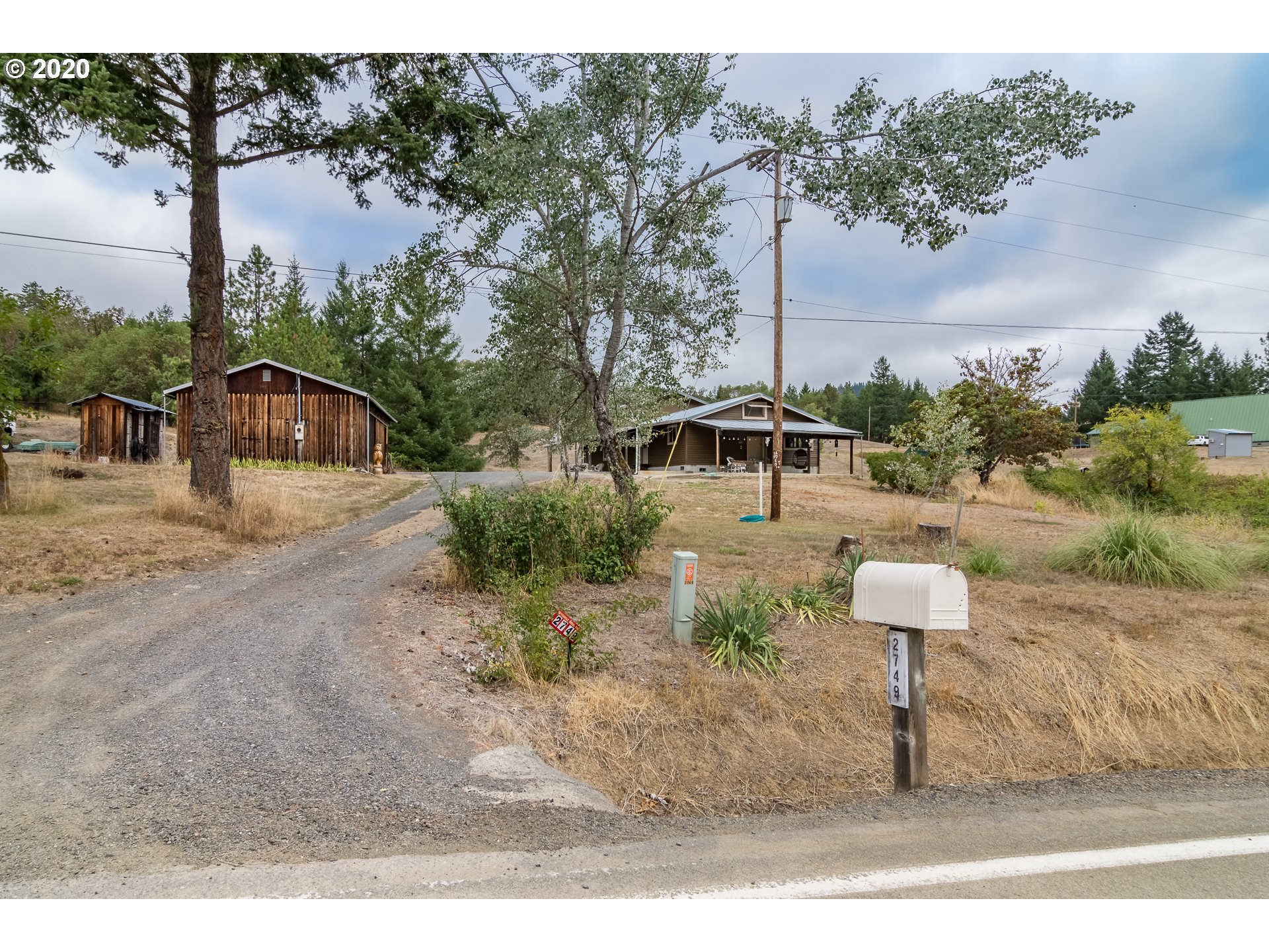 2749 Tenmile Valley Road Tenmile, OR 97481 - Photo 2 of 32