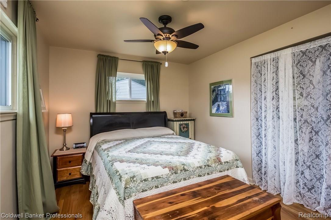 28309 Ridgebrook Road Farmington, MI 48334 - Photo 22 of 44 022-Master_Bedroom-3029406-large.jpg