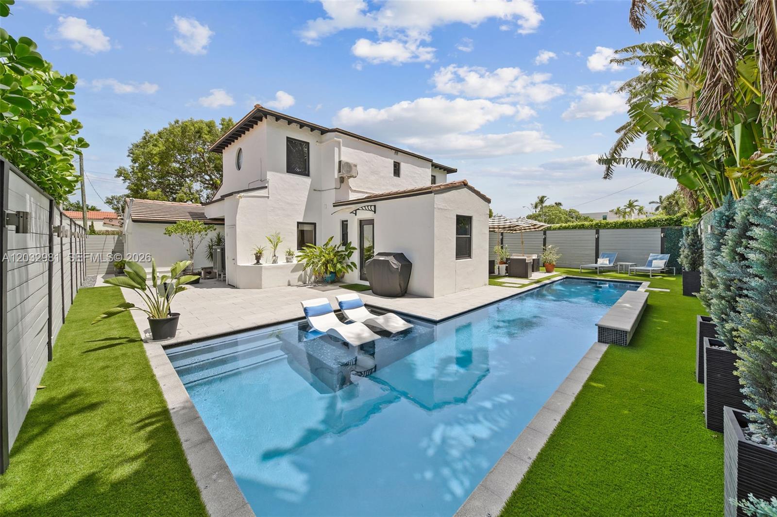 4416 Alton Road Miami Beach, FL 33140 - Photo 8 of 17