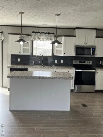 $320,000 | 845 Highway Ee Winfield Mo 63389, Winfield, MO 63389