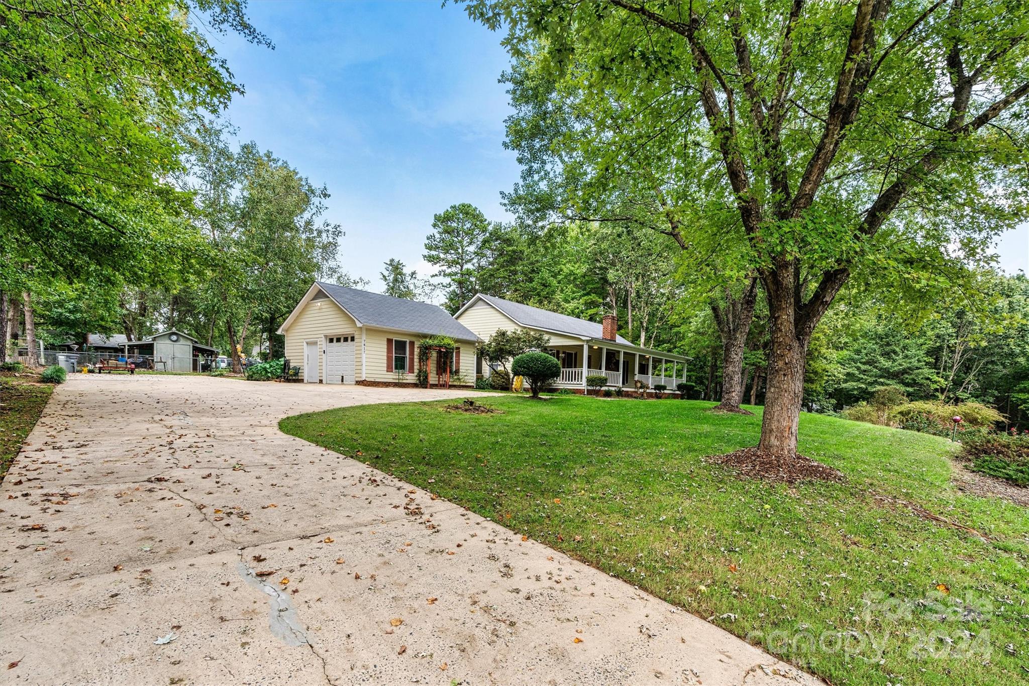 7817 Old Post Road Denver, NC 28037 - Photo 3 of 32 Gallery Image 3