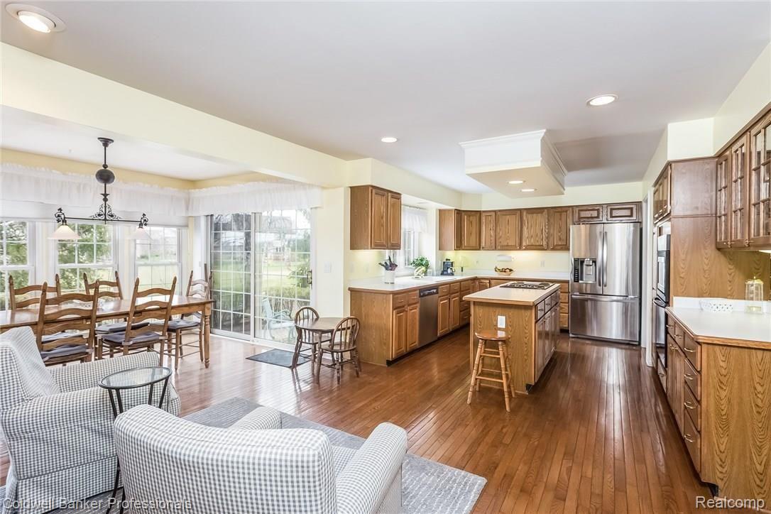 46743 Mornington Road Canton, MI 48188 - Photo 18 of 51 021-Kitchen-3939251-medium.jpg