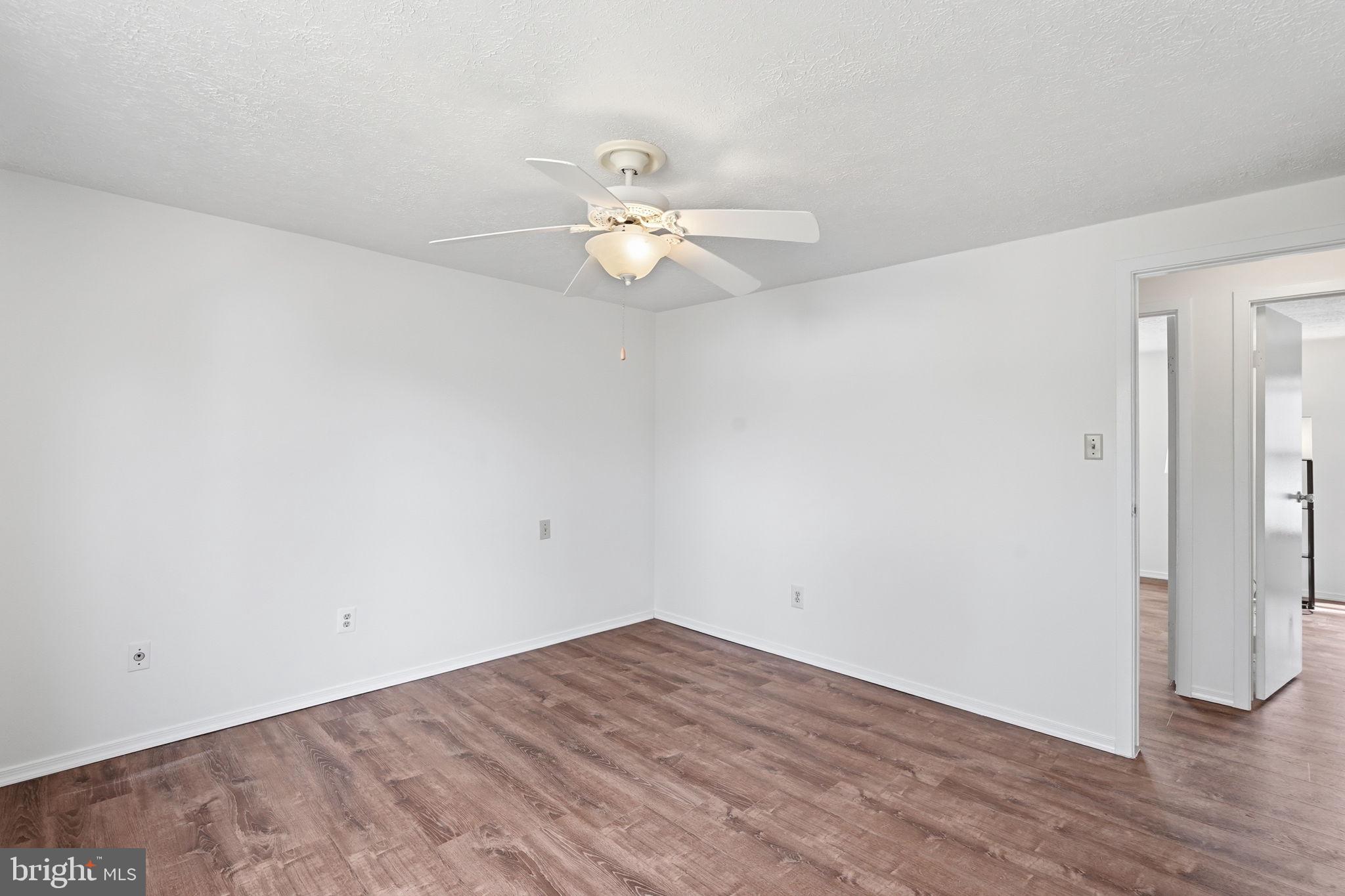 12302 Scotch Bonnet Court Reston, VA 20191 - Photo 12 of 40