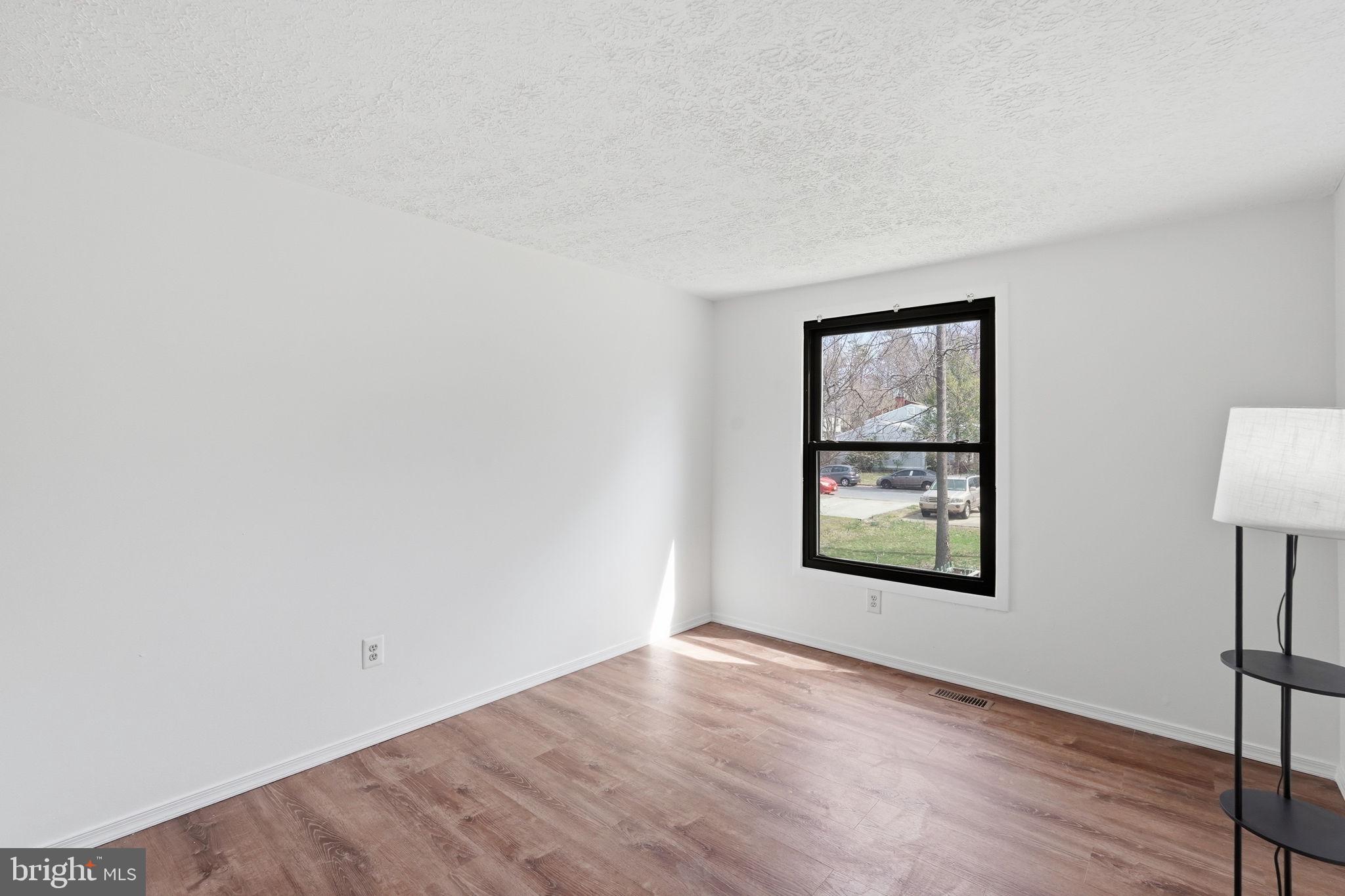 12302 Scotch Bonnet Court Reston, VA 20191 - Photo 17 of 40