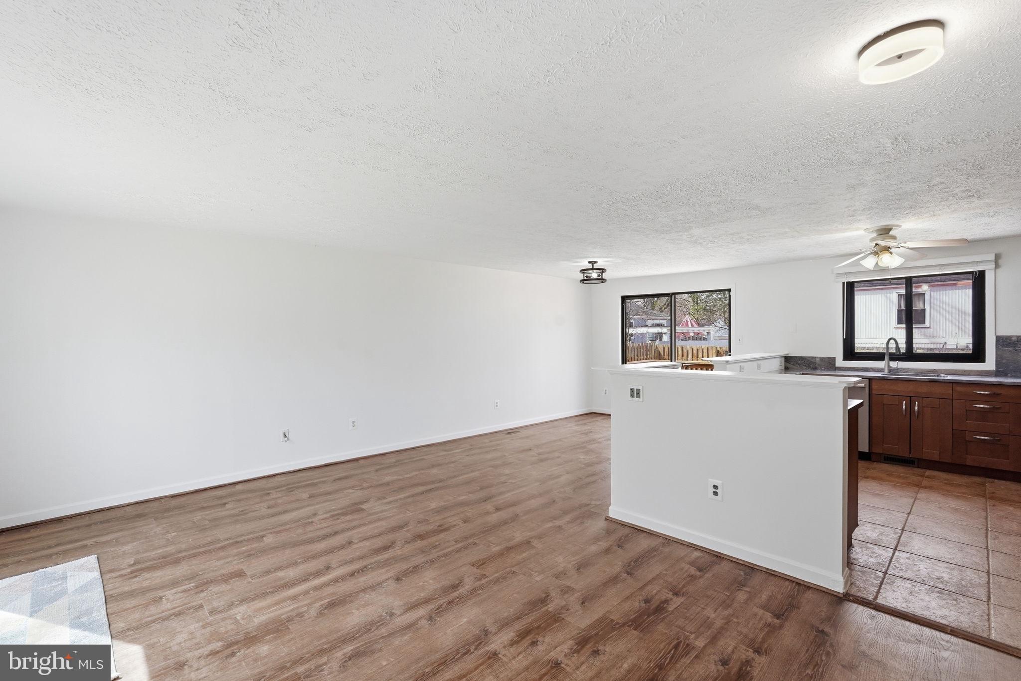 12302 Scotch Bonnet Court Reston, VA 20191 - Photo 8 of 40