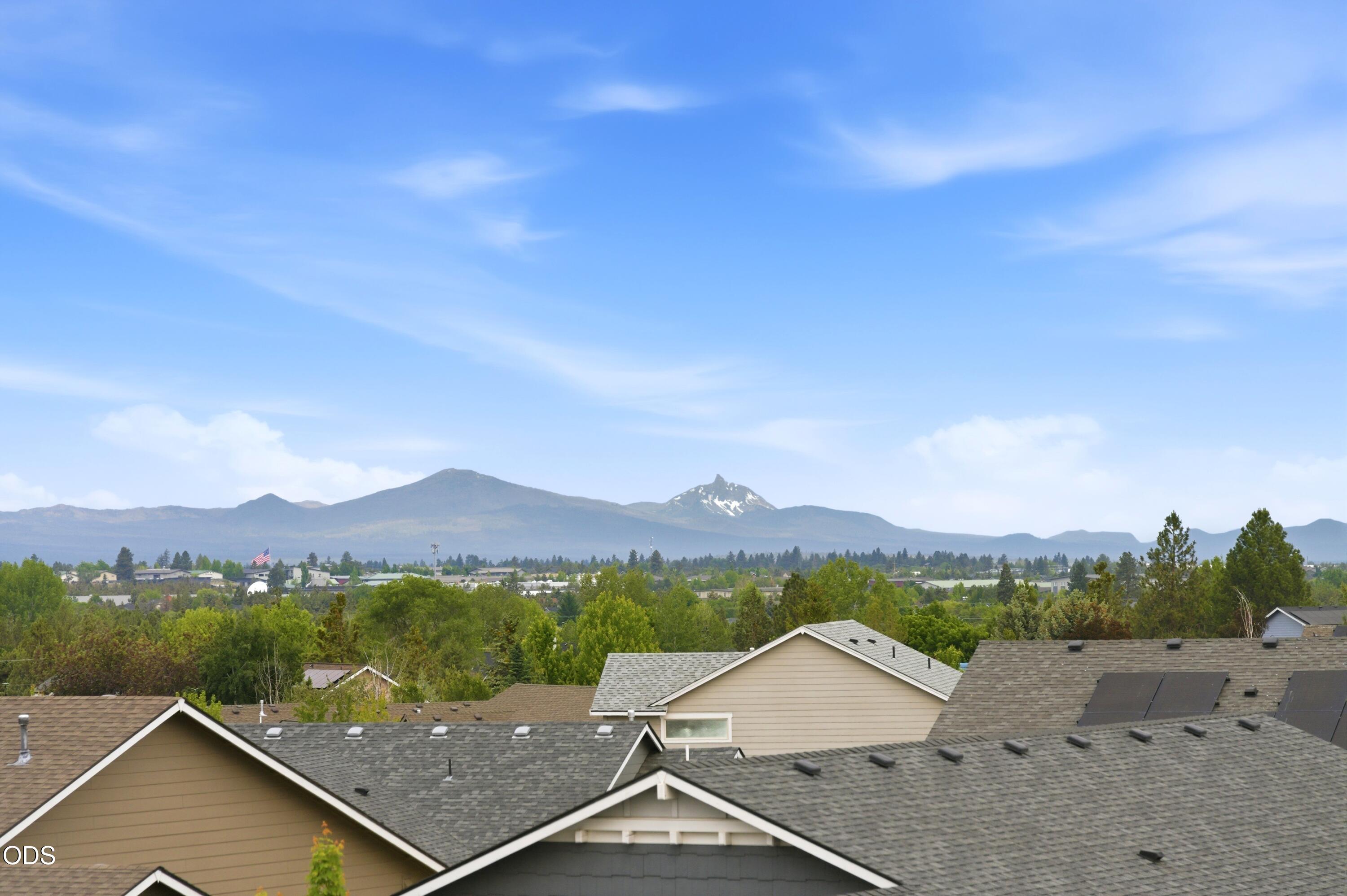 62719 Hawkview Road Bend, OR 97701 - Photo 46 of 55
