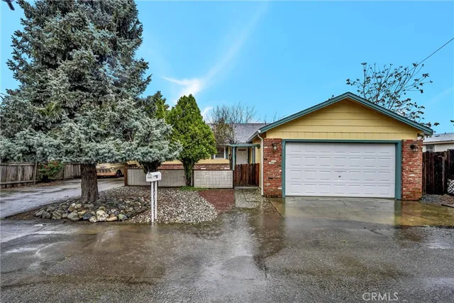 $285,000 | 6813 Virginia Drive, Lucerne, CA 95458