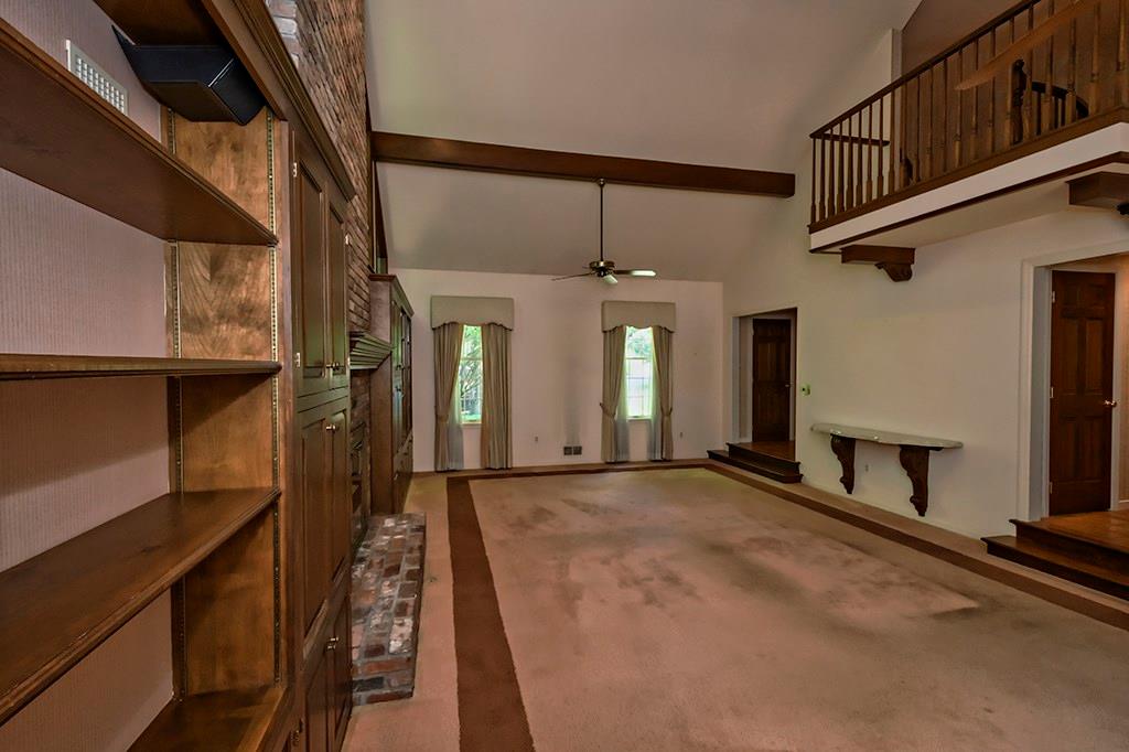 625 Twin Pine Road Pittsburgh, PA 15215 - Photo 10 of 25 Gallery Image 10