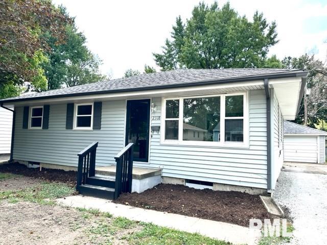 2318 Huntington Road Springfield, IL 62703 - Photo 1 of 25