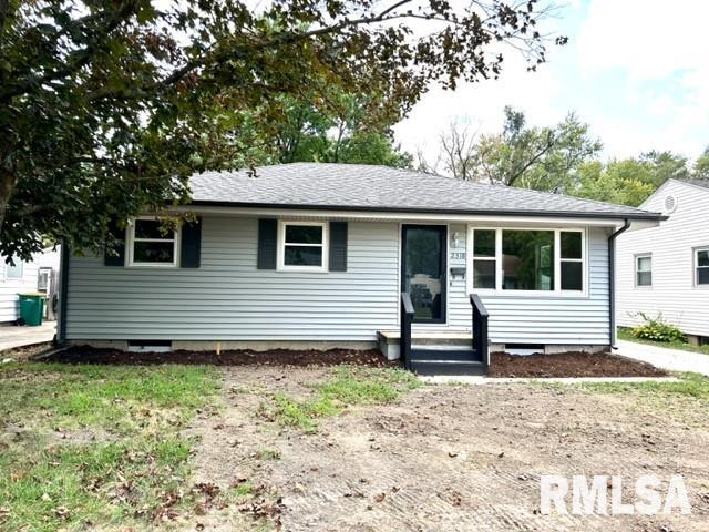 2318 Huntington Road Springfield, IL 62703 - Photo 2 of 25