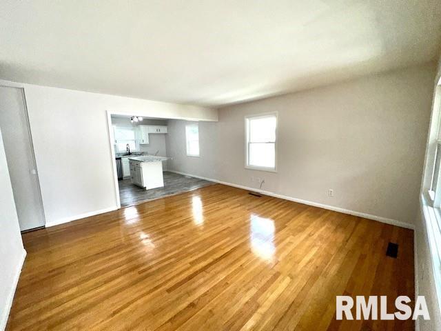2318 Huntington Road Springfield, IL 62703 - Photo 8 of 25