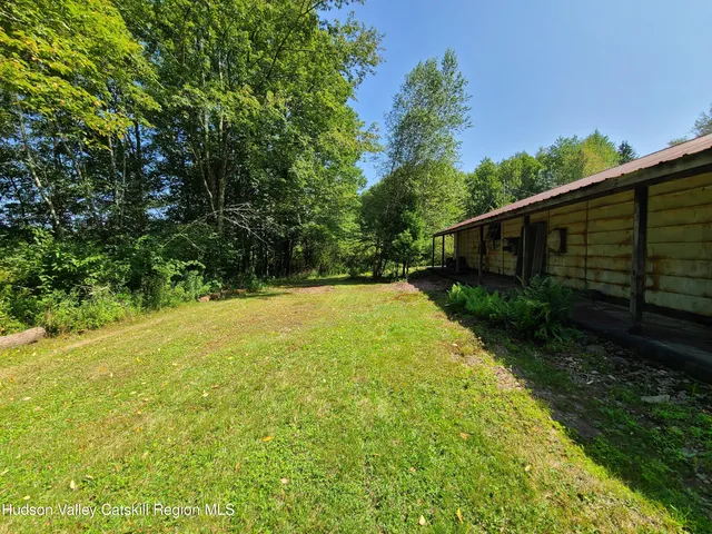 a view of a storage & utility room