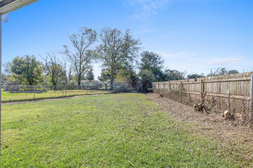 3706 Texas Street Lake Charles, LA 70607 - Photo 11 of 12