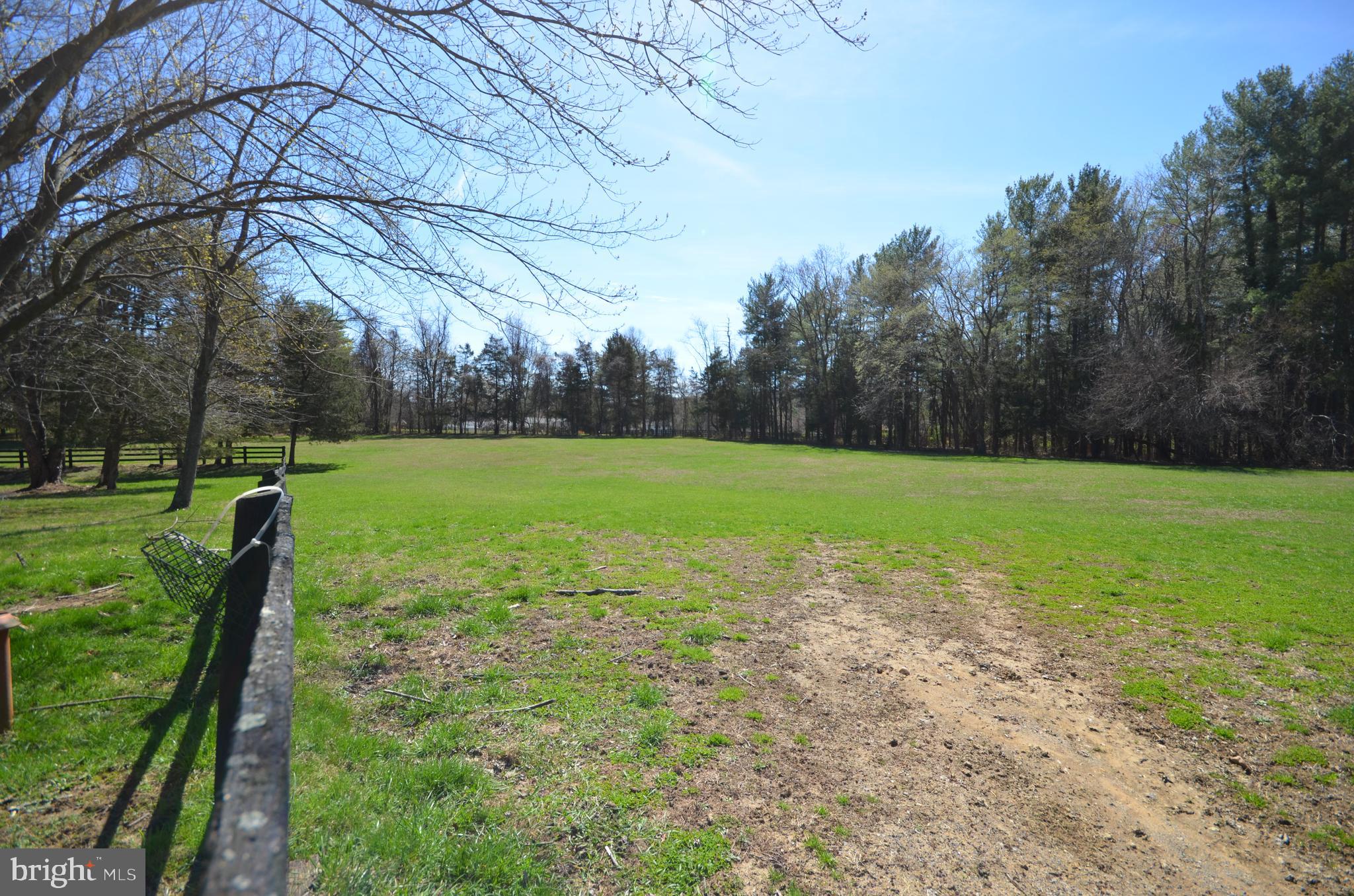 39362 Rickard Road Lovettsville, VA 20180 - Photo 15 of 25 5 acres,in fenced sections.
