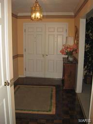 9868 Northbridge Road Ladue, MO 63124 - Photo 3 of 33