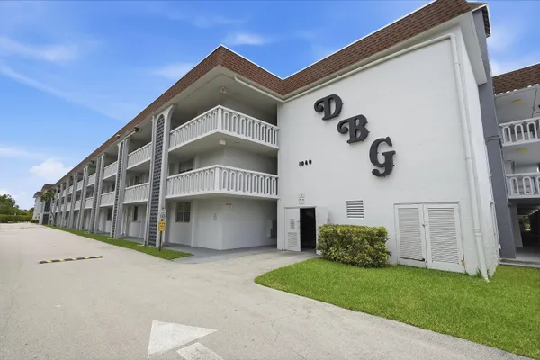 $175,000 | 1040 Southeast 4th Avenue, Unit 135, Deerfield Beach, FL 33441