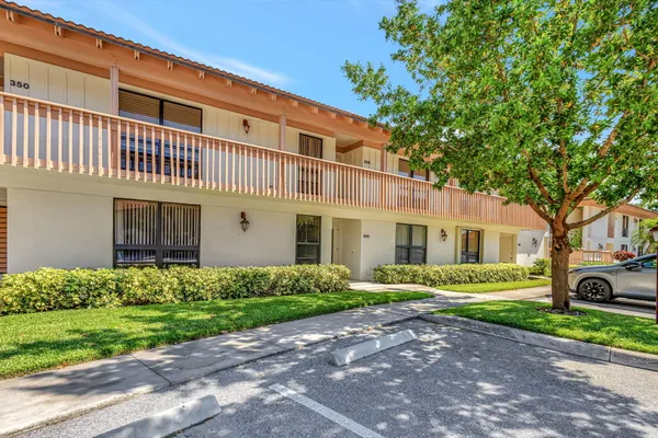 $2,300 | 348 Brackenwood Circle, Palm Beach Gardens, FL 33418