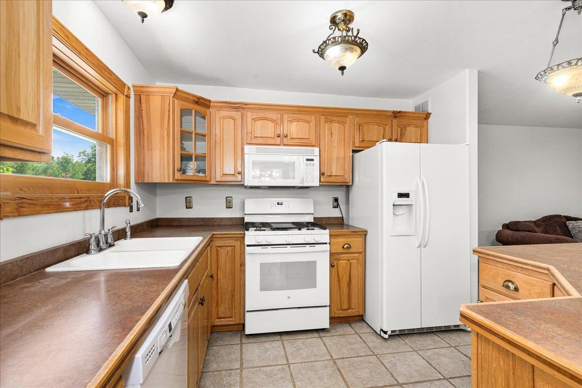3799 South Lake Road Moose Lake, MN 55767 - Photo 14 of 50