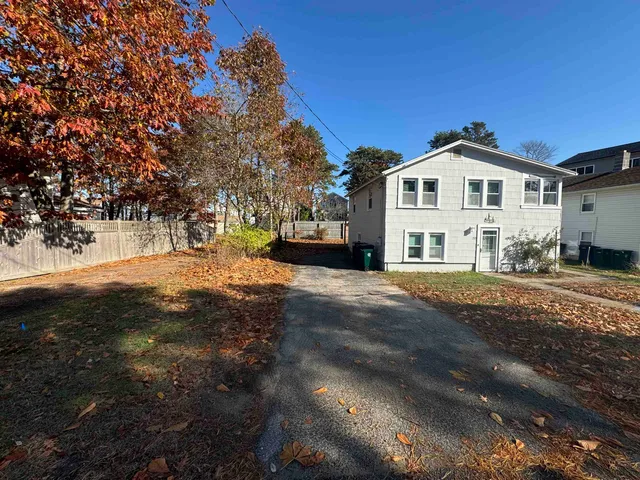 $2,000 | 157 Hills Beach Road, Unit A, Biddeford, ME 04005