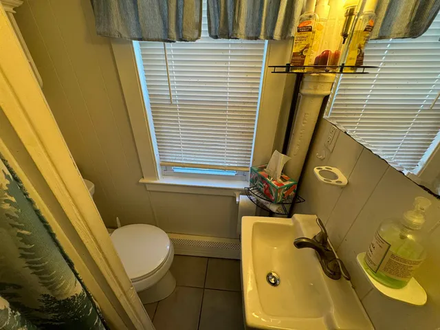 $2,000 | 157 Hills Beach Road, Unit A, Biddeford, ME 04005