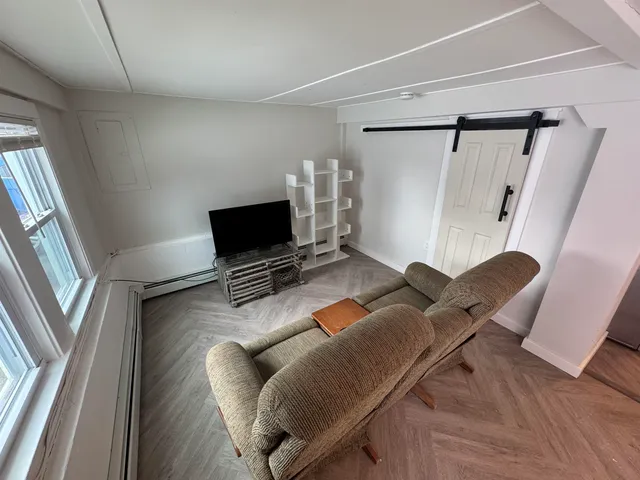 $2,000 | 157 Hills Beach Road, Unit A, Biddeford, ME 04005