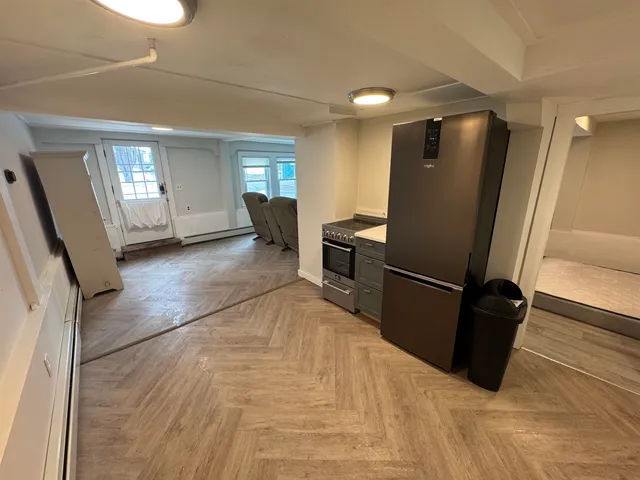 $2,000 | 157 Hills Beach Road, Unit A, Biddeford, ME 04005