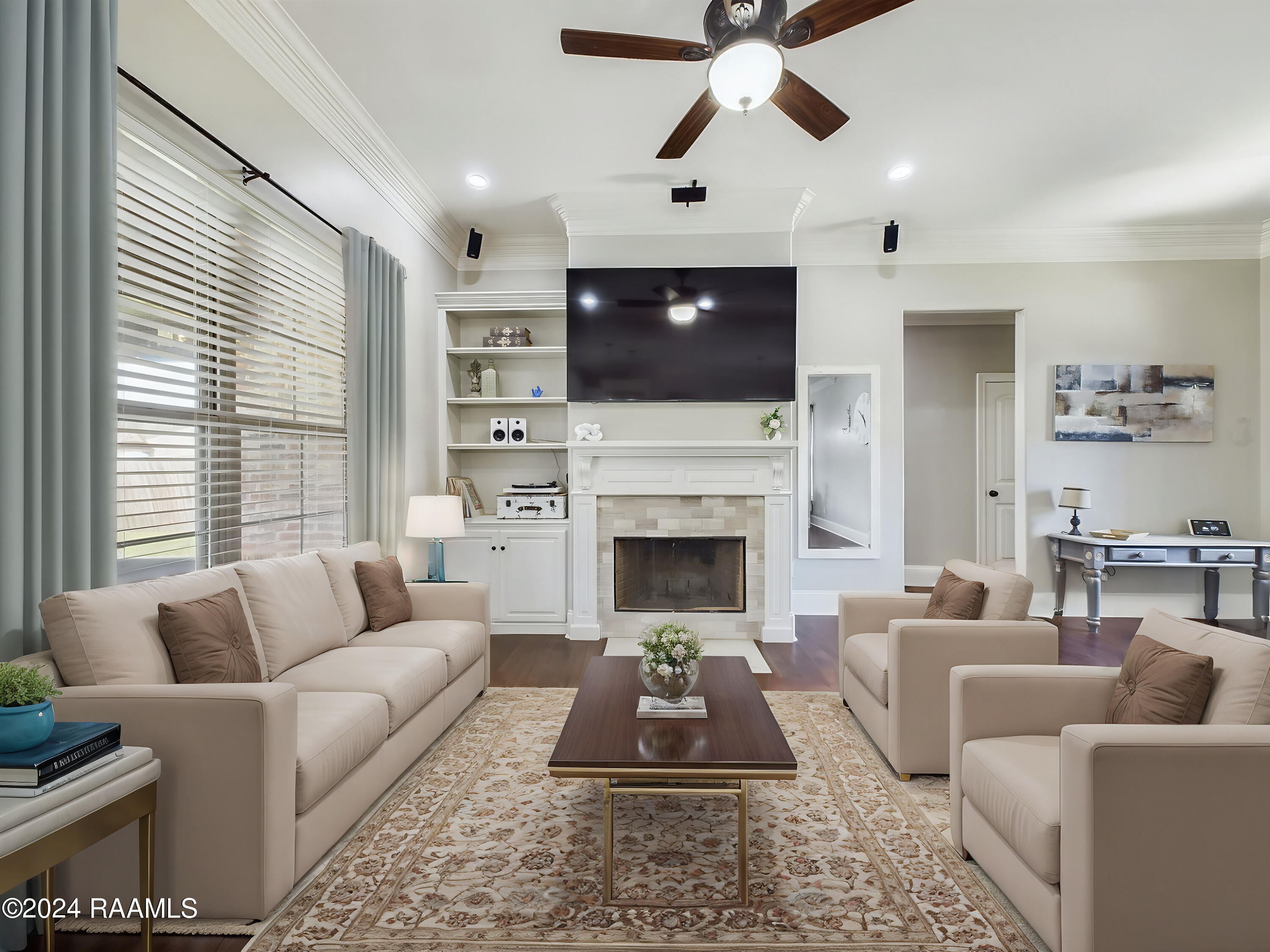 106 Sawtooth Road Carencro, LA 70520 - Photo 8 of 32 Living Room
