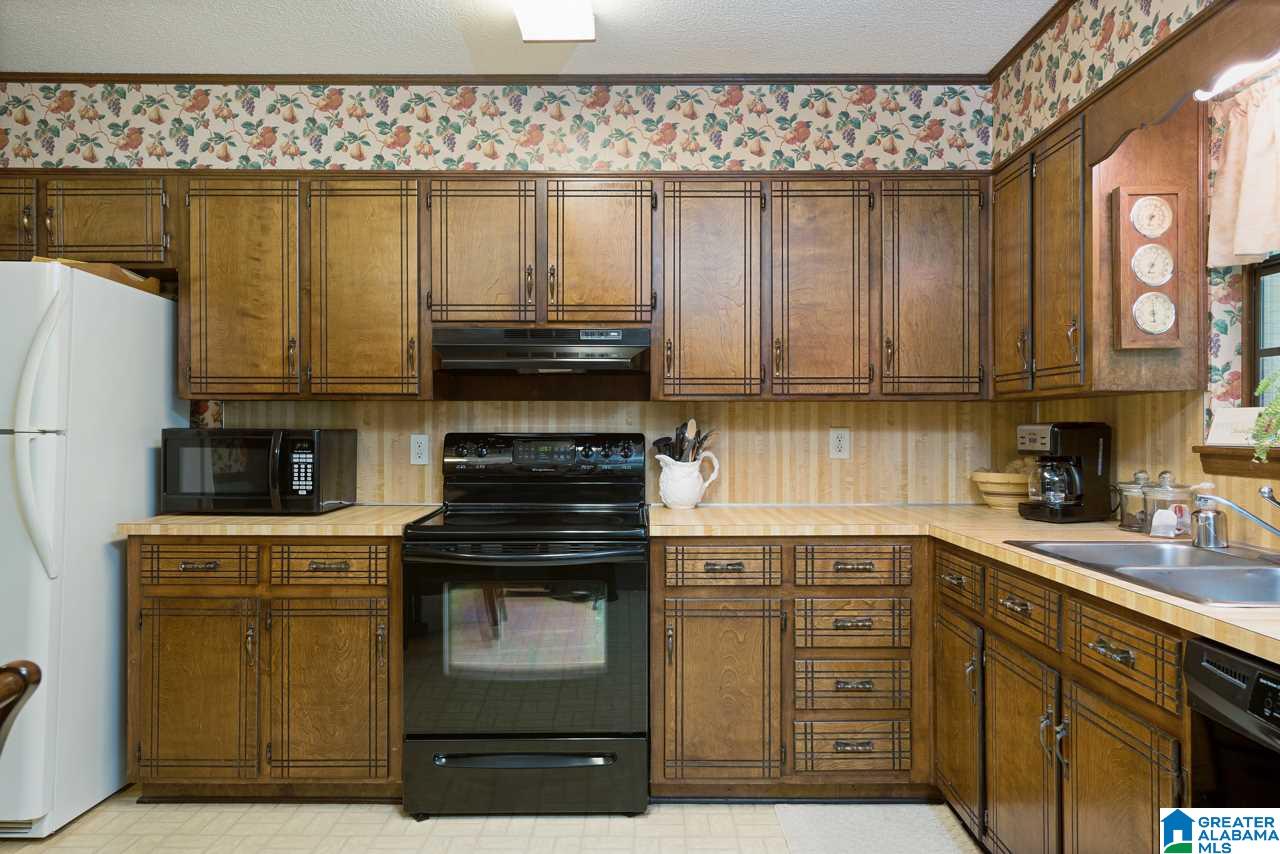 122 Forest Parkway Alabaster, AL 35007 - Photo 10 of 40