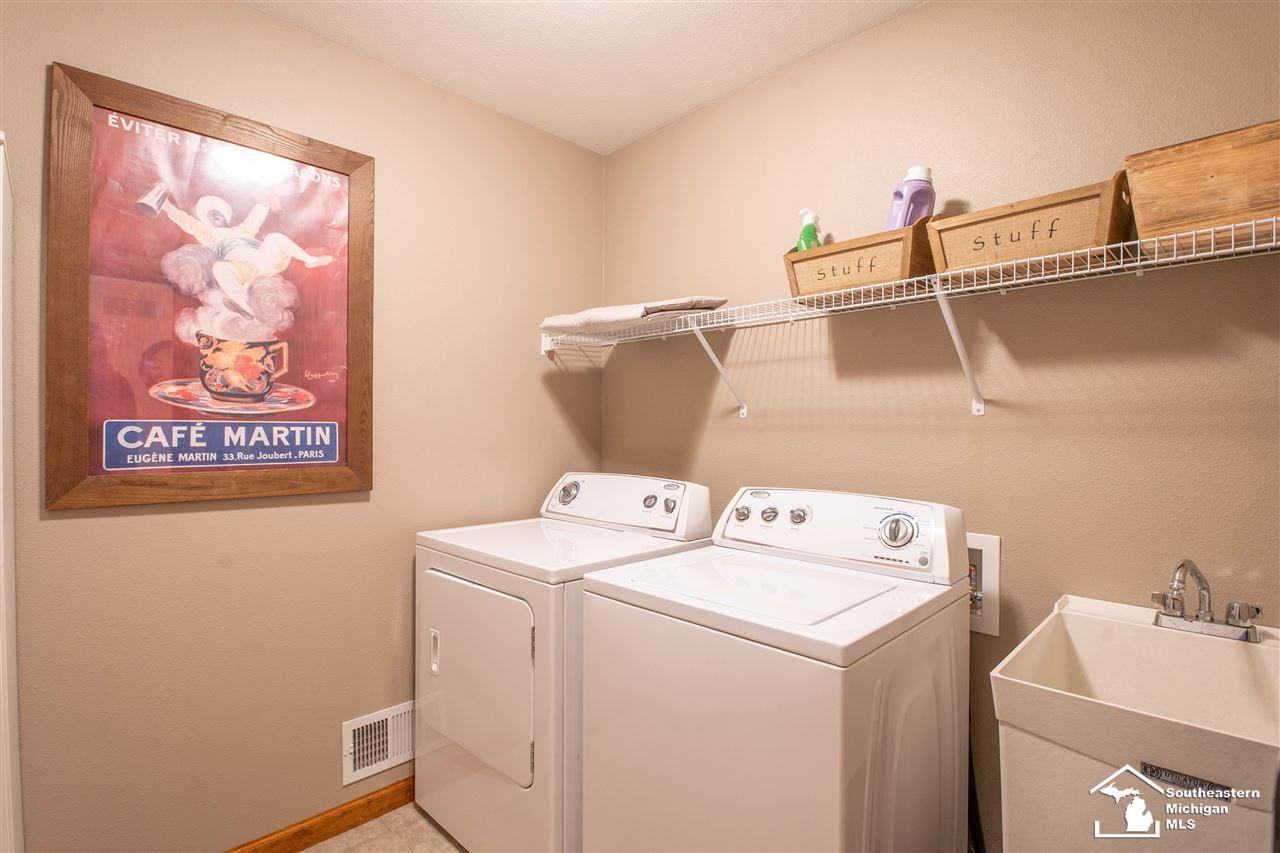 2836 Floyd Road Lambertville, MI 48144 - Photo 29 of 38 Gallery Image 29
