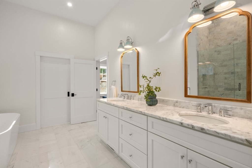 24 Country Farm Road Sandwich, MA 02644 - Photo 21 of 34 Gallery Image 21