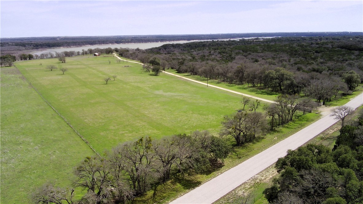 17452 Deer Ridge Road Moody, TX 76557 - Photo 12 of 60 a view of a field with an ocean view