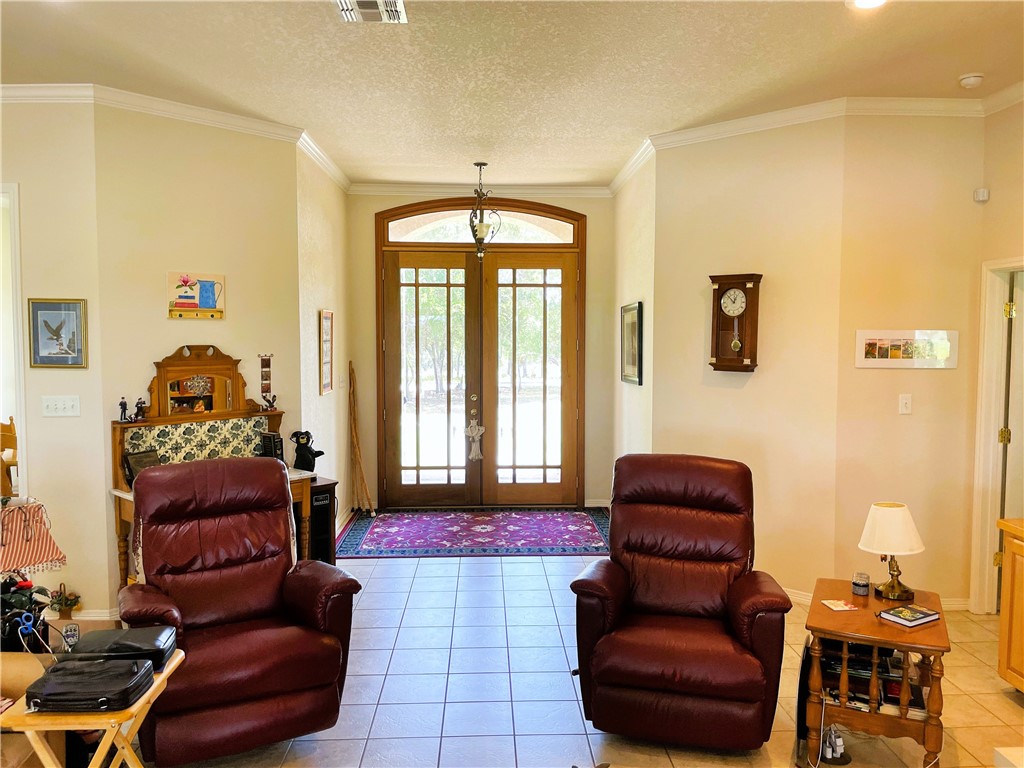17452 Deer Ridge Road Moody, TX 76557 - Photo 21 of 60 a living room with furniture and a window