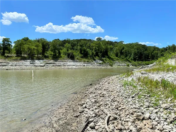 $2,600,000 | 17452 Deer Ridge Road, Moody, TX 76557