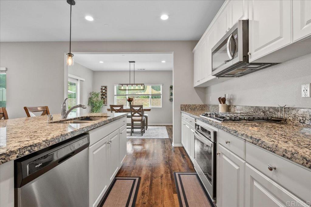 35420 Asturian Way Fallbrook, CA 92028 - Photo 6 of 30