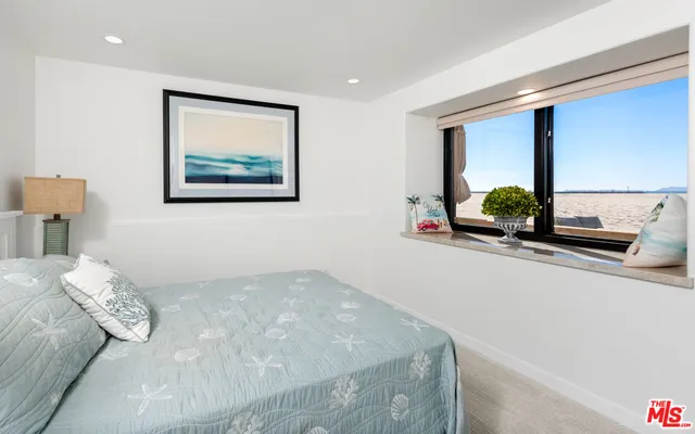 $10,000 | 3461 Ocean Drive, Oxnard, CA 93035