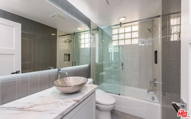 $10,000 | 3461 Ocean Drive, Oxnard, CA 93035