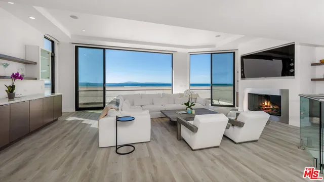 $10,000 | 3461 Ocean Drive, Oxnard, CA 93035