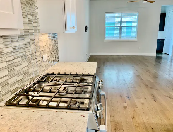 $5,700 | 4012 Manifest Lane, Unit 167, Austin, TX 78731