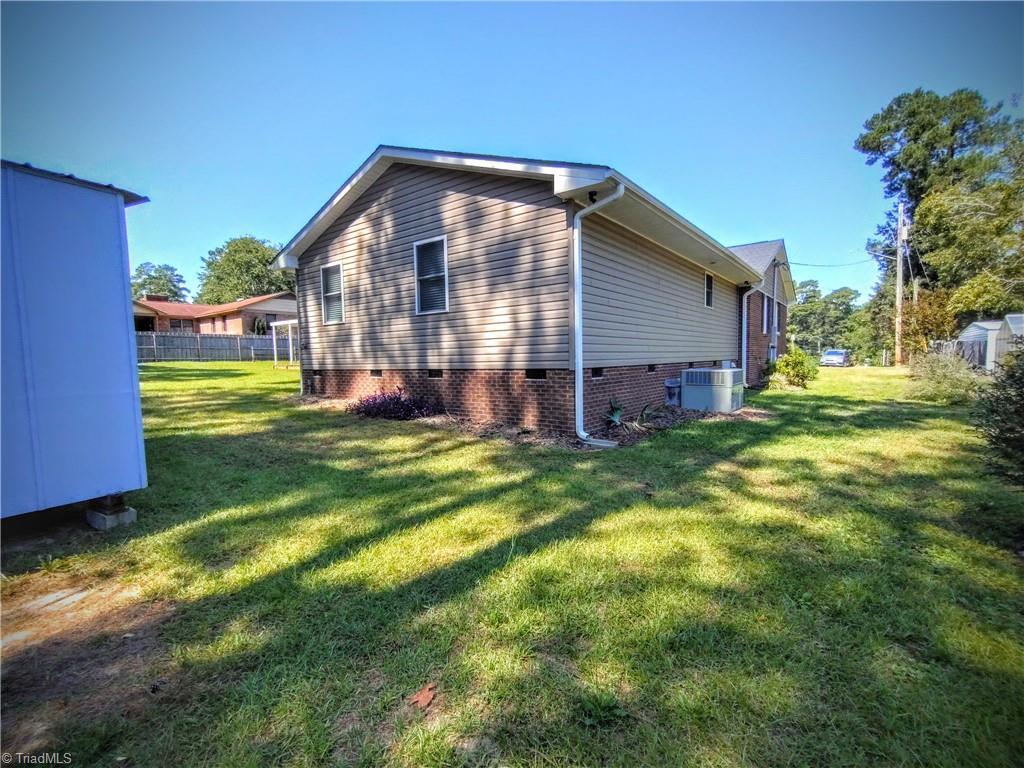 820 Hillcrest Drive Rockingham, NC 28379 - Photo 48 of 50